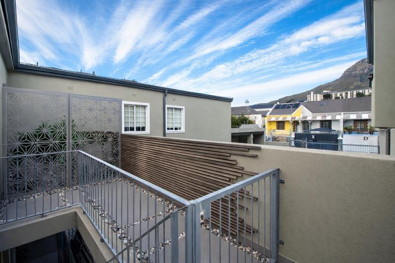 2 Bedroom Property for Sale in Woodstock Western Cape